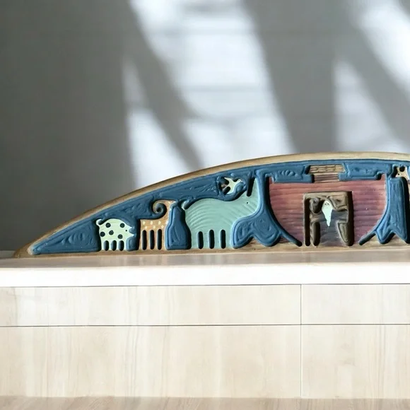 Hand Carved Wood Noah’s Ark Wall Hanging, Door Topper, By Chicken Creek Folk Art - Picture 4 of 12